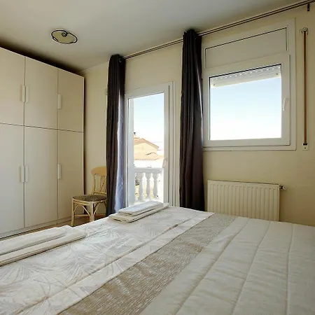 Casa Creus Holiday home *