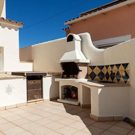Holiday home Casa Creus