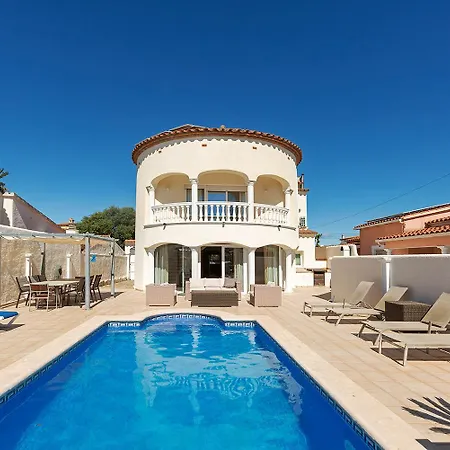 Holiday home Casa Creus